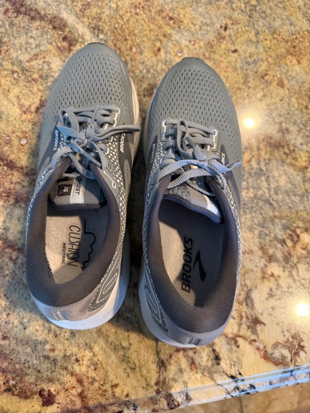 Brooks Men's Athletic Running Shoes - Light Gray/Charcoal - Picture 4 of 4